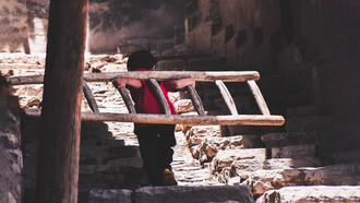 Nos encontramos en una sociedad moderna en la cual todos estos problemas deberían quedar en el pasado