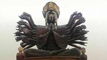 Photo taken by Daniel Gauss at the Vietnam National Museum of Fine Arts, Hanoi, Bodhisattva Avalokisteshvara (Kuan Yin), Hoi Ha pagoda, Vinh Phuc province, 16th century