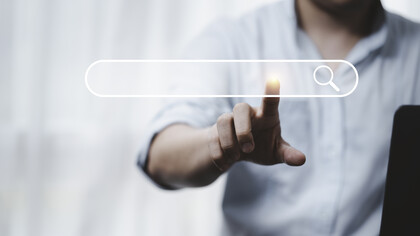 La relación entre humanidad e inteligencia artificial debe comprenderse como un sistema energético-material en transformación constante