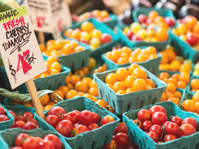 Al comprar insumos, es común reducir los precios para atraer más comensales, pero sin una gestión de costos adecuada, eso puede llevar rápidamente a pérdidas