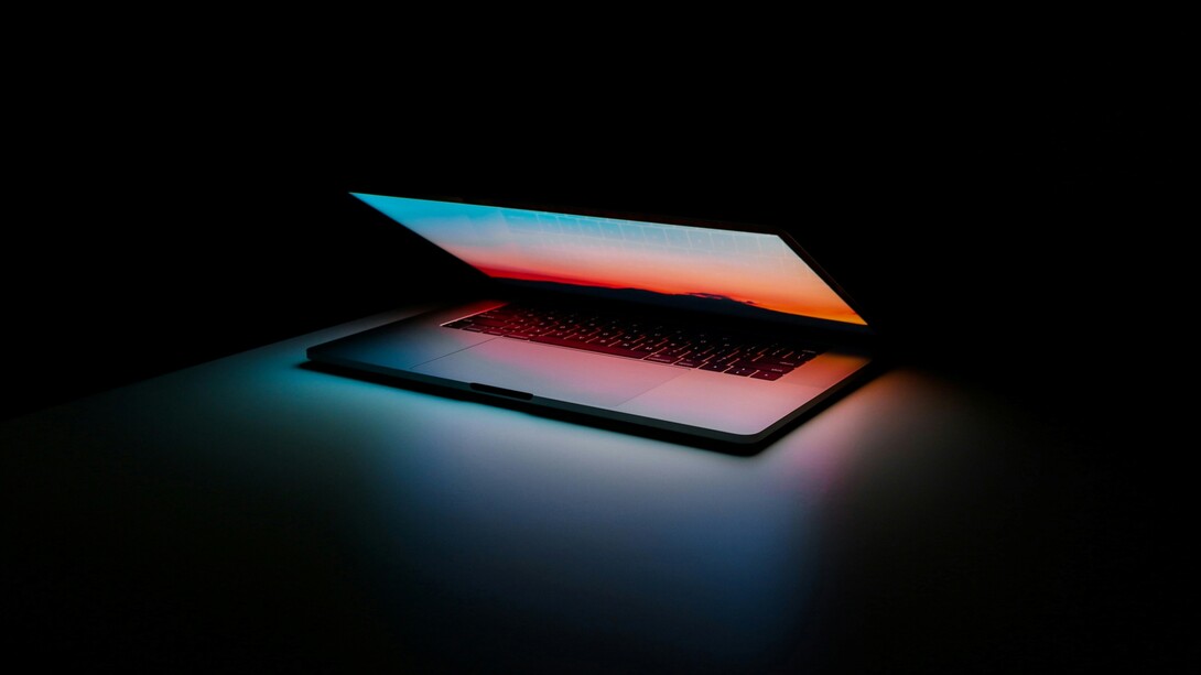 Per molto tempo l’Europa è rimasta in una posizione di debolezza di fronte al dominio dei grandi colossi tecnologici nel mercato digitale globale