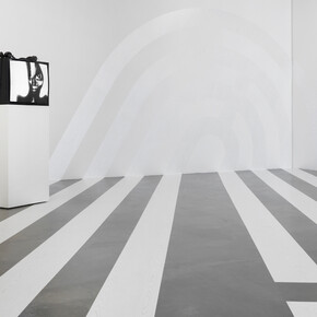 Exhibition view "Up and Down“, Photo: Jens Ziehe