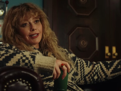 Created by Rian Johnson for Peacock, Poker Face is an American crime comedy-drama television series. Presented in a “case-of-the-week” format, it features Natasha Lyonne as Charlie Cale alongside Adrien Brody as Sterling Frost Jr