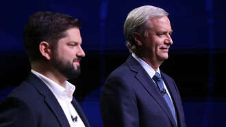 Chiles Zukunft hängt vom Kampf zwischen dem chilenischen Präsidenten Gabriel Boric von der linken Koalition „Apruebo Dignidad“ (Ich billige die Würde) und Jose Antonio Kast von der rechtsextremen Republikanischen Partei ab