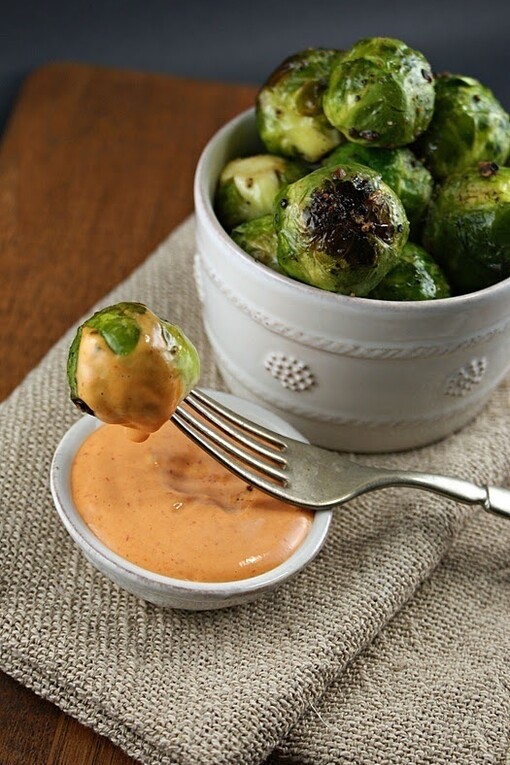 Roasted brussels sprouts with sriracha aioli, Photo: Authentic Suburban Gourmet