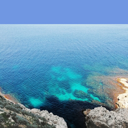 Il mare mi deliziava con le sue sfumature azzurro-verde-turchese, foto Maria Burgarella