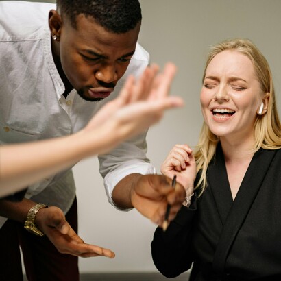 Dicen que el mejor castigo para alguien insoportable es hacerle probar su propia medicina