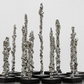 Lynda Benglis, Stainless wax, 2007. Courtesy of Locks Gallery