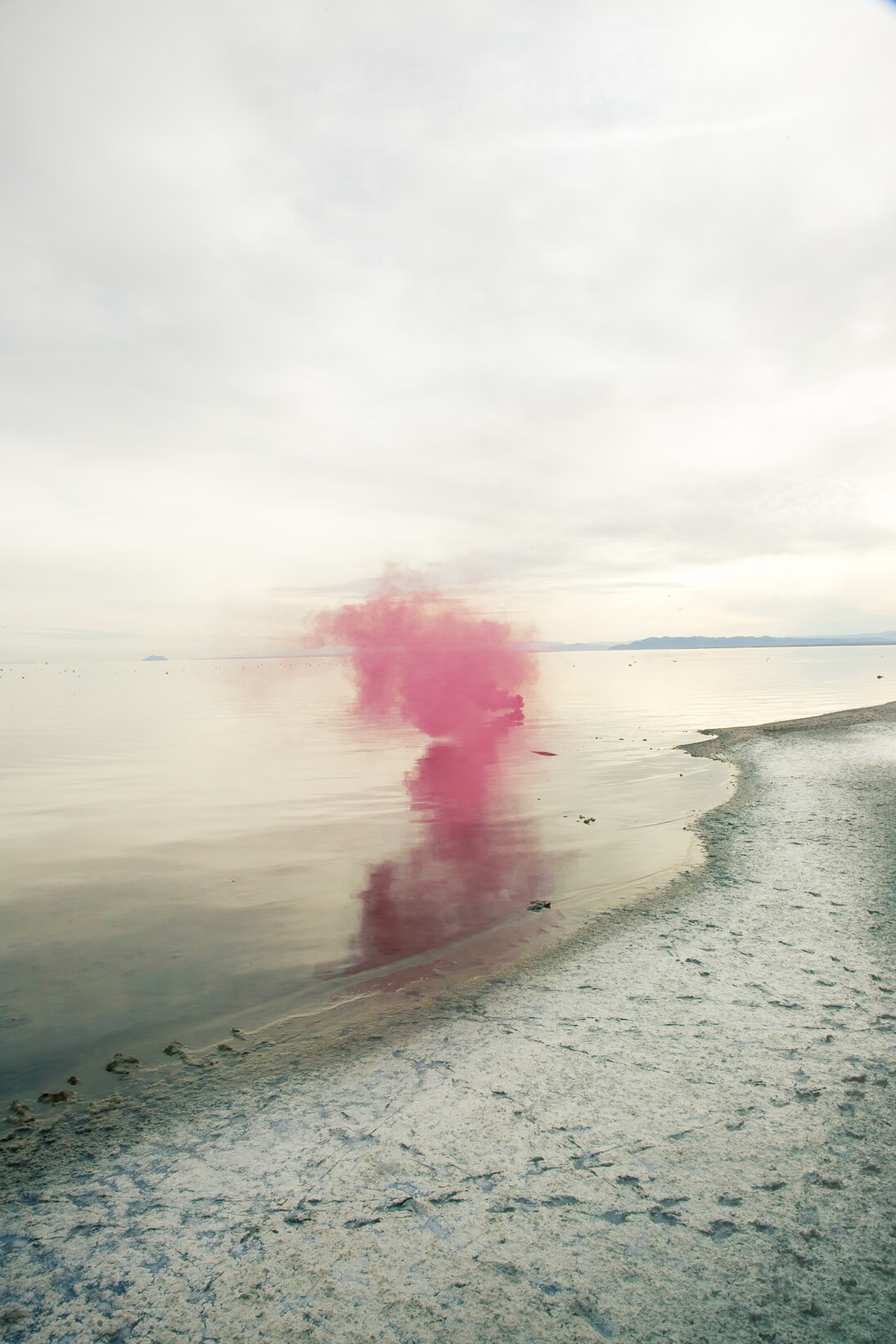 Filippo Minelli, Shape US/AT, 2014 © Filippo Minelli. Image courtesy of Huxley-Parlour Gallery