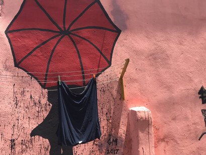 The beautiful walls of Ouzai