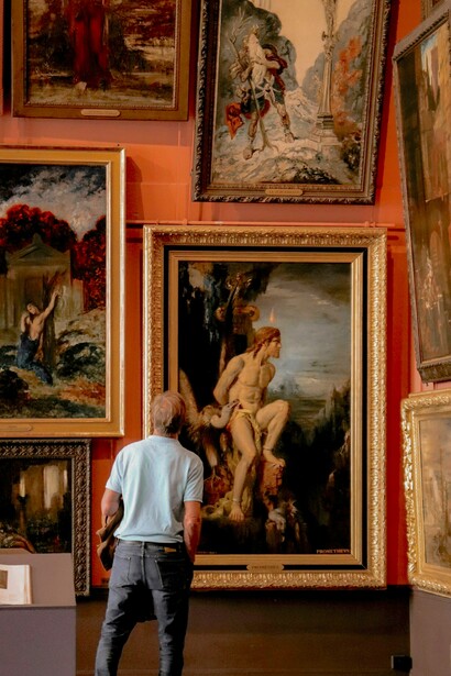 Através de exposições inclusivas e representativas, os museus fomentam a diversidade de discursos culturais
