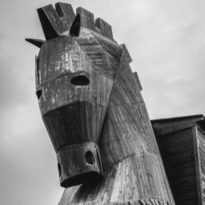 El caballo les permitió a los aqueos saltarse las grandes murallas de la ciudad