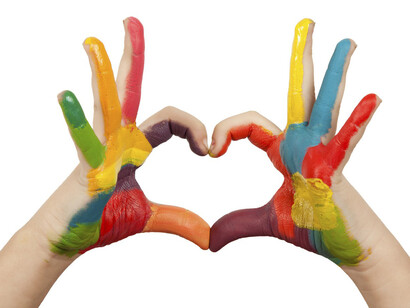 Los derechos humanos son facultades inherentes a la persona, irrevocables, inalienables, intransmisibles e irrenunciables