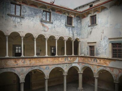 Cortile interno, Palazzo Besta, Teglio, Sondrio, Lombardia, Italia