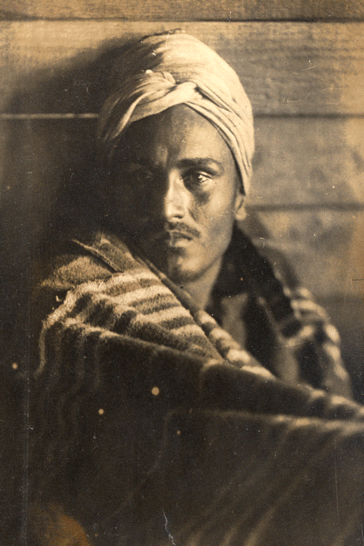 A Sikh soldier in a German prisoner-of-­war camp, c. 1915. (Source: Toor Collection)