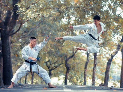 Nella vita, la disciplina aiuta a mantenere il focus e a superare le difficoltà, promuovendo la crescita personale