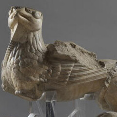 Nicola da Monteforte 1311, Grifo, marmo, Benevento, Museo Diocesano