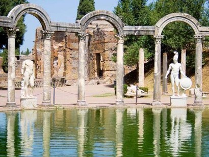 Alcuni studiosi ripudiano la versione yourcenariana, perché troppo romanzata e fantasiosa, sebbene basata su fonti storiche come l’Historia Augusta e Cassio Dione