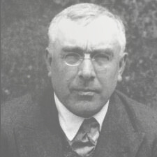 Pëtr Dem'janovič Ouspensky incontrò Georges Ivanovič Gurdjieff nella prima metà degli anni ‘10 del Novecento 