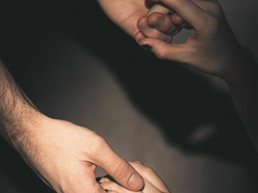 El amor verdadero permite reconocernos en el otro y trasciende la devastación de la batalla