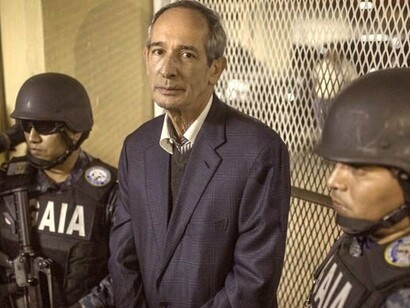 La delicada situación de Oxfam tras las revelaciones de abusos en Haití se ha agravado recientemente de forma indirecta, cuando la policía de Guatemala detuvo al expresidente del país Álvaro Colom (imagen) junto con miembros de su Gabinete, entre ellos Juan Alberto Fuentes, exministro de Finanzas y actual presidente de Oxfam