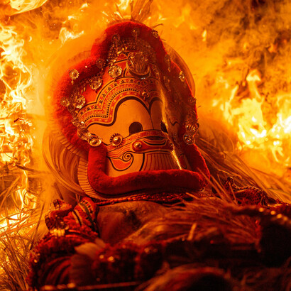 In Kannur, Kerala, Pottan Theyyam is a sacred ritual dance that embodies divine power and social harmony during local festivals