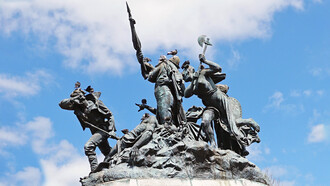 Monumento Nacional de Costa Rica, conmemorativo de la Campaña Nacional de 1856-1857, obra del francés Louis-Robert Carrier-Belleuse, ubicado en el Parque Nacional de San José