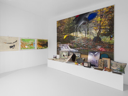 Artistes divers, Younger (a fairy tale), 1980-1990, vue d'exposition. Avec l'aimable autorisation de la Galleria Continua