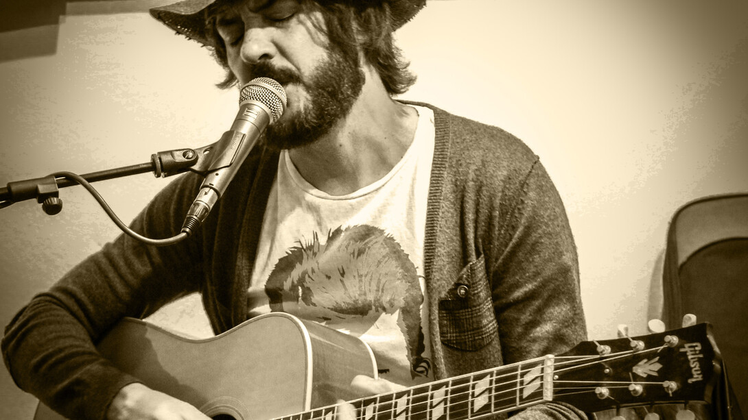 Daniele Celona - Barlumi Libri @ Erica Rosa