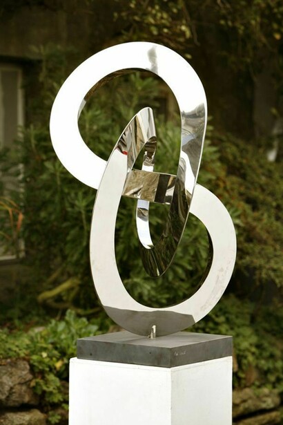 Paul Mount, Ewigkeit, 2008, Stainless steel, H: 82cm (34 ins) W: 48cm (20 ins), Edition of 5