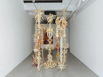 Anniketyni Madian, Metamorphosis, exhibition view. Courtesy of Cuturi Gallery