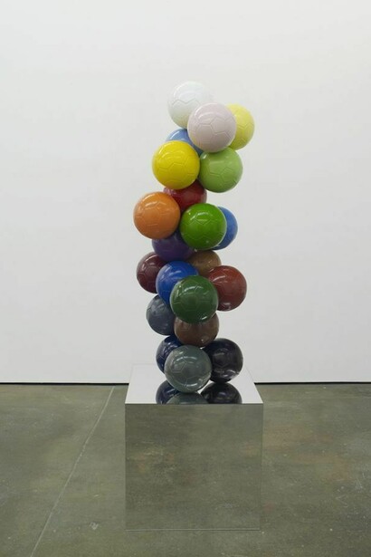 Djordje Ozbolt, Mens sana in corpore sano, 2014, Dyed polyester resin and mirrored perspex, 205 x 60 x 63 cm / 80.7 x 23.6 x 24.8 in, courtesy of Herald St, London