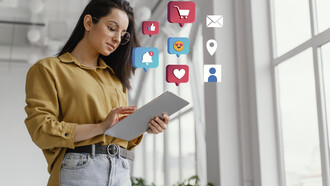O mercado publicitário está em constante transformação, e, à medida que nos aproximamos de 2025, algumas tendências começam a se consolidar como os vetores de mudança mais impactantes para o setor. De acordo com o relatório de macrotendências para 2025-2026, o avanço tecnológico, as mudanças no comportamento do consumidor e a reestruturação econômica global são os pilares dessas transformações