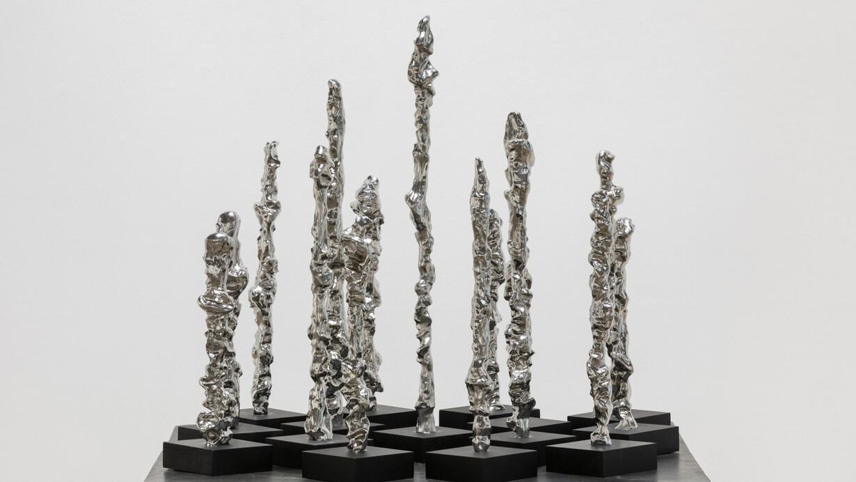 Lynda Benglis, Stainless wax, 2007. Courtesy of Locks Gallery