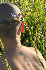 Reviva o nascer do sol e mergulhe nas memórias de um amor que ficou no passado. Um relato emocionante que vai tocar seu coração