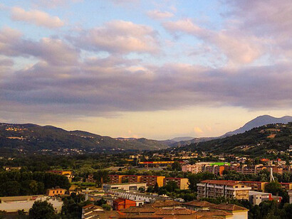 Benevento, Campania, Italia. Panorama. Valorizzazione del patrimonio storico di Benevento: la chiesa di Sant'Ilario come esempio