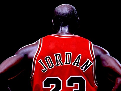 La reciente serie sobre Jordan no es meramente un panegírico: casi sin querer, muestra el lado más humano de la leyenda