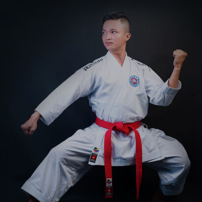 Aggressiveness is commonly associated with locking on a target and often sacrificing mental flexibility, the ability to identify opportunities and adapt to changing situations