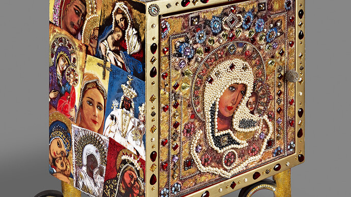 Livia Romilde Vaccaro, Contenitore Madonne Shine Up
