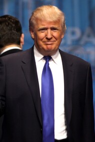 Donald Trump, ex presidente degli USA, rappresentante del Partito Repubblicano. Candidato alla presidenza per le elezioni di novembre 2024. Qui in una foto del 2013 di Gage Skidmore