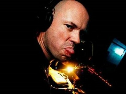 Dave Seaman, joking during a session