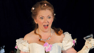 La Traviata in Chiswick House Gardens