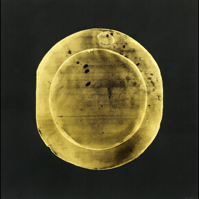 El Anatsui. Courtesy of October Gallery