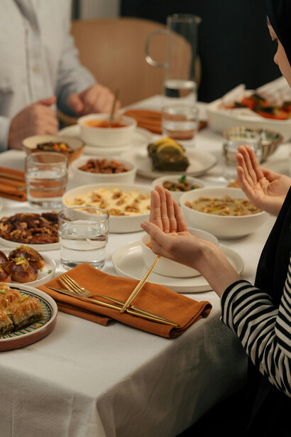 Mitos e superstições sobre agosto afetam a visão das pessoas, mas a realidade é que qualquer mês pode ser de alegria ou tristeza