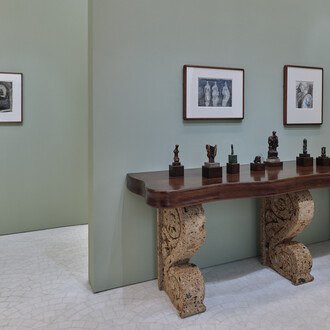 Moore and Malaparte, Rhythm and form, vue d'exposition. Courtoisie de Gagosian