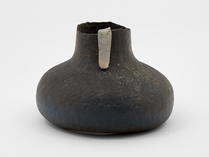 Kazunori Hamana, Yukiko Kuroda,
Untitled, 2012 / 2023,
Ceramic, Urushi (Japanese lacquer), rice
15 3/4 x 21 x 19 inches. Courtesy of the artist and Blum Gallery LA