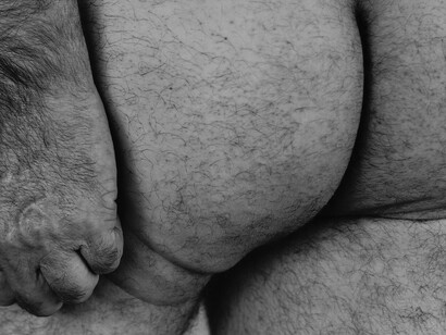 John Coplans Self-Portrait (Hand with Buttocks), 1987. Gelatin silver print, 43,7 x 53,4 cm. Folkwang Museum © John Coplans Trust