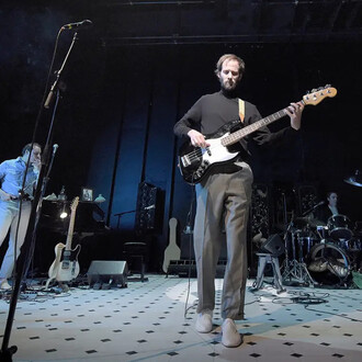 Les serge (Gainsbourg point barre). Avec l'aimable autorisation du Les Célestins, Théâtre de Lyon