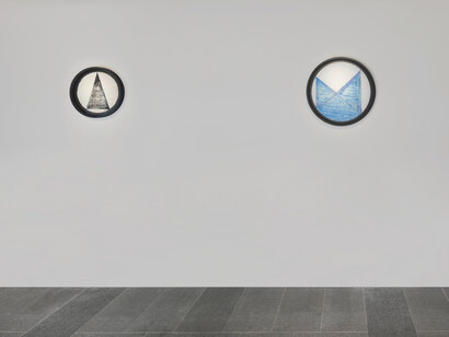 Louise Bourgeois, Rocking to infinity, exhibition view. Courtesy of Louise Bourgeois