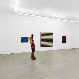 Various artists, Thread count, exhibition view. Courtesy of The Hole